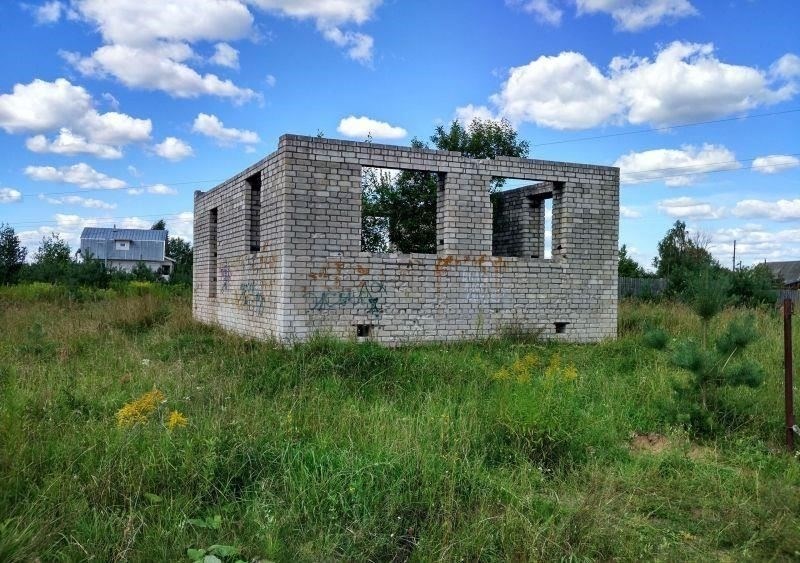 Понимание рисков покупки недостроенной недвижимости в жилых комплексах
